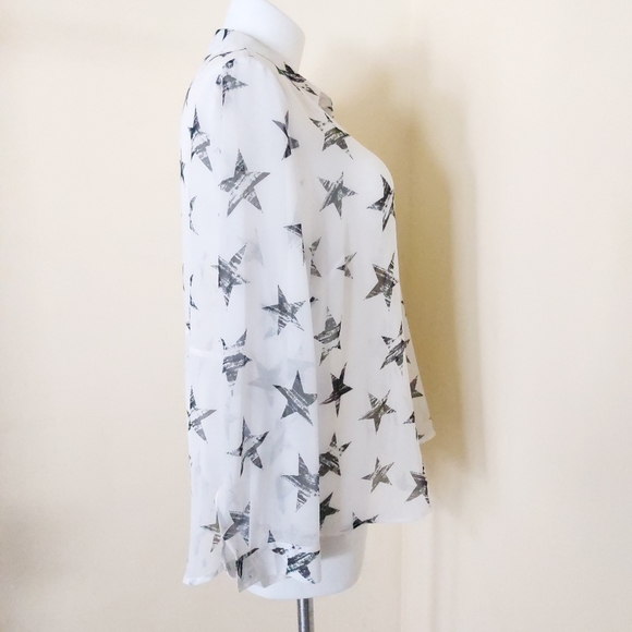Lane Bryant Black & White Distressed Stars Plus Size 18/20 Button Up Blouse - Picture 8 of 13